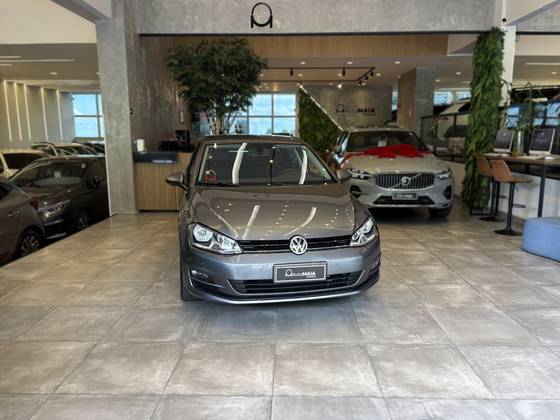 VOLKSWAGEN GOLF 1.6 MSI COMFORTLINE 16V TOTAL FLEX 4P TIPTRONIC